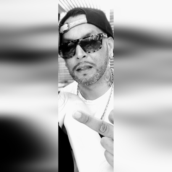 I can sell snow to a Eskimo if need be - Picture 4 of 4